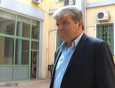 Σοβαρός τραυματισμός του δημάρχου Νέας Ζίχνης Ανδρέα Δαϊρετζή σε ατύχημα από σκάλα
